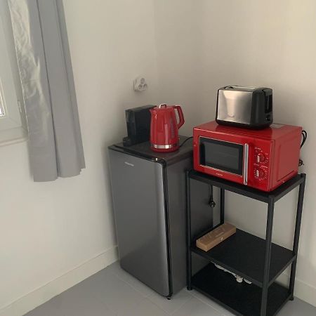 Studio Perfect For 2 Adults And 1 Kid, And Up To 2 Kids - Jourdain 20E, 25Mn To Louvre Via Line M11 巴黎 外观 照片